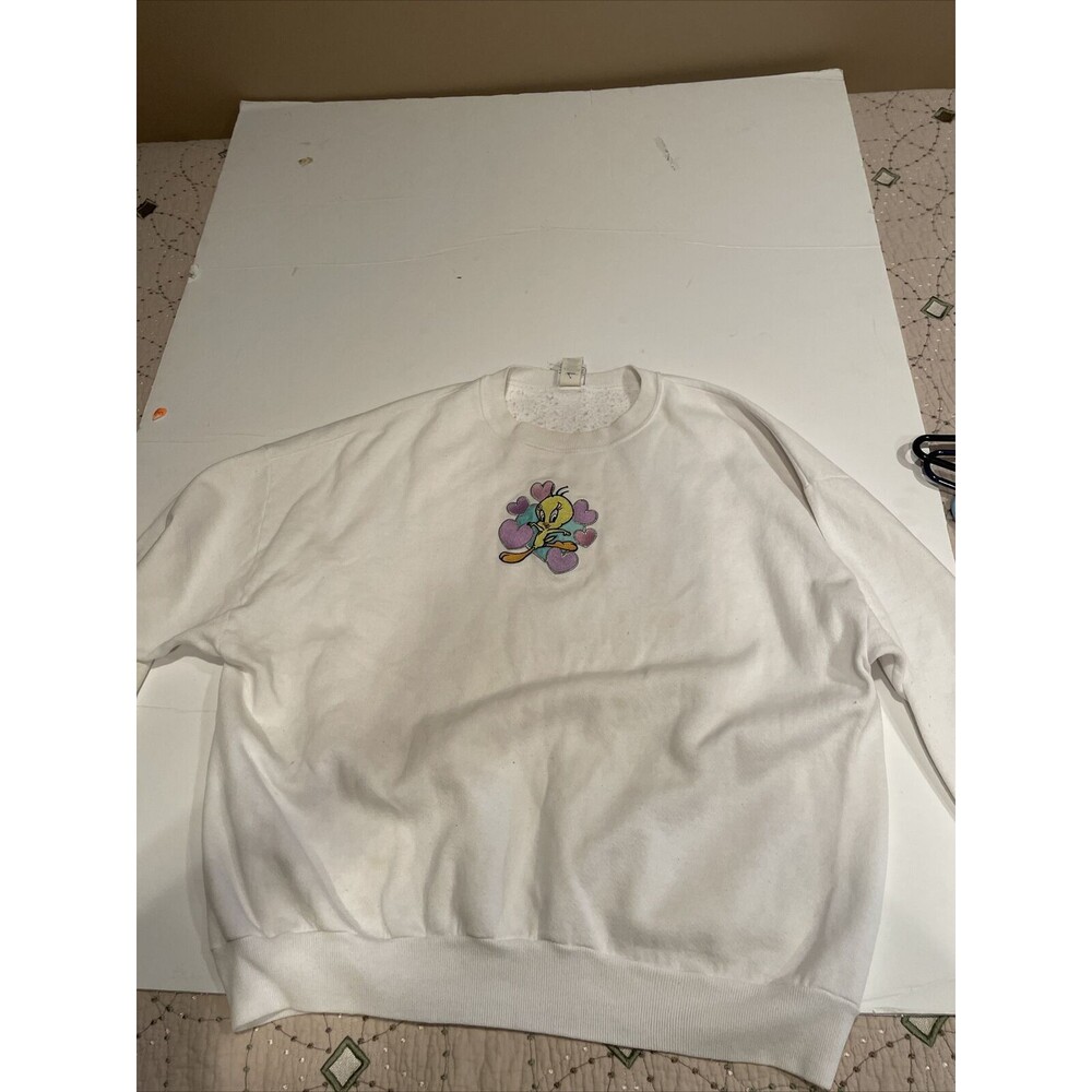 1997 Tweety Bird White Crewneck Sweater  Women’s Large